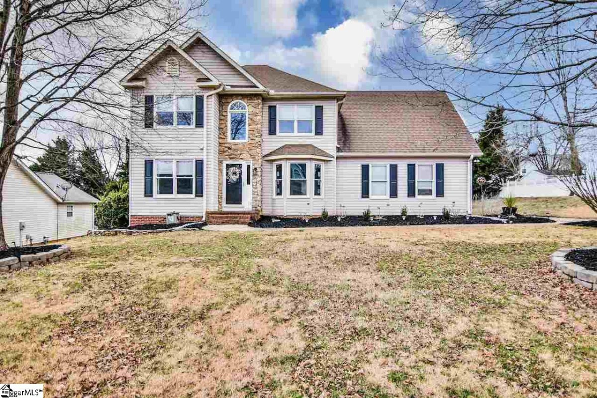 4 Meadow Ridge Drive