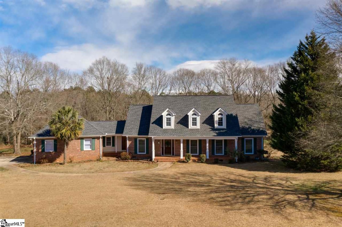 107 Heritage Lane