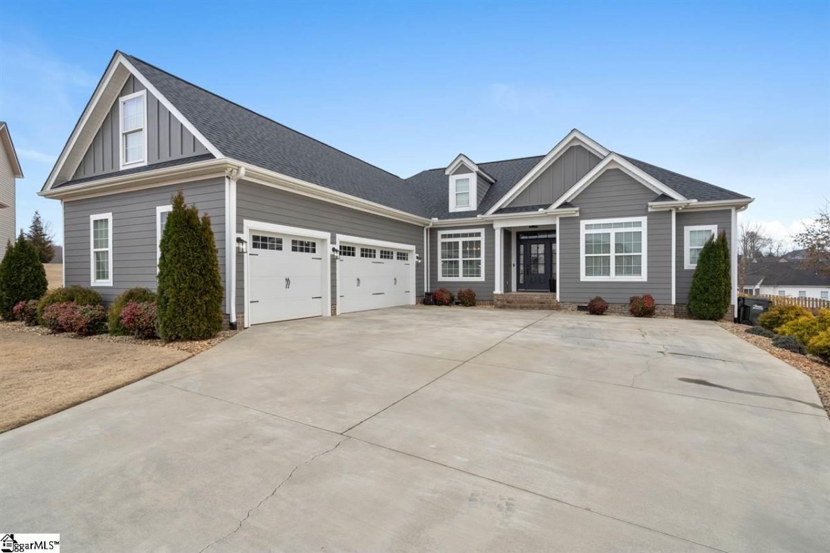 6 Jordan Oak Way