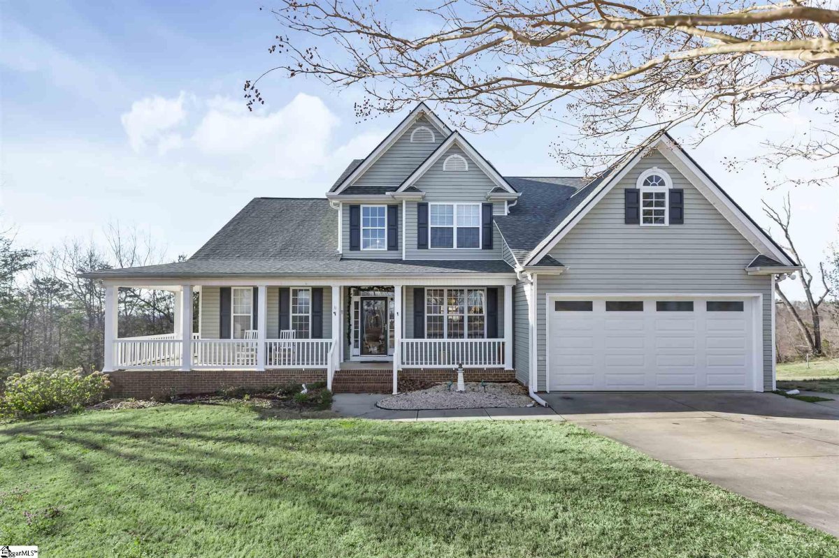 207 Long View Court