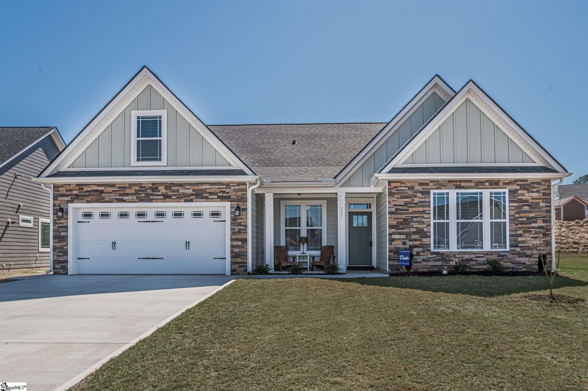 221 Mccloud Court