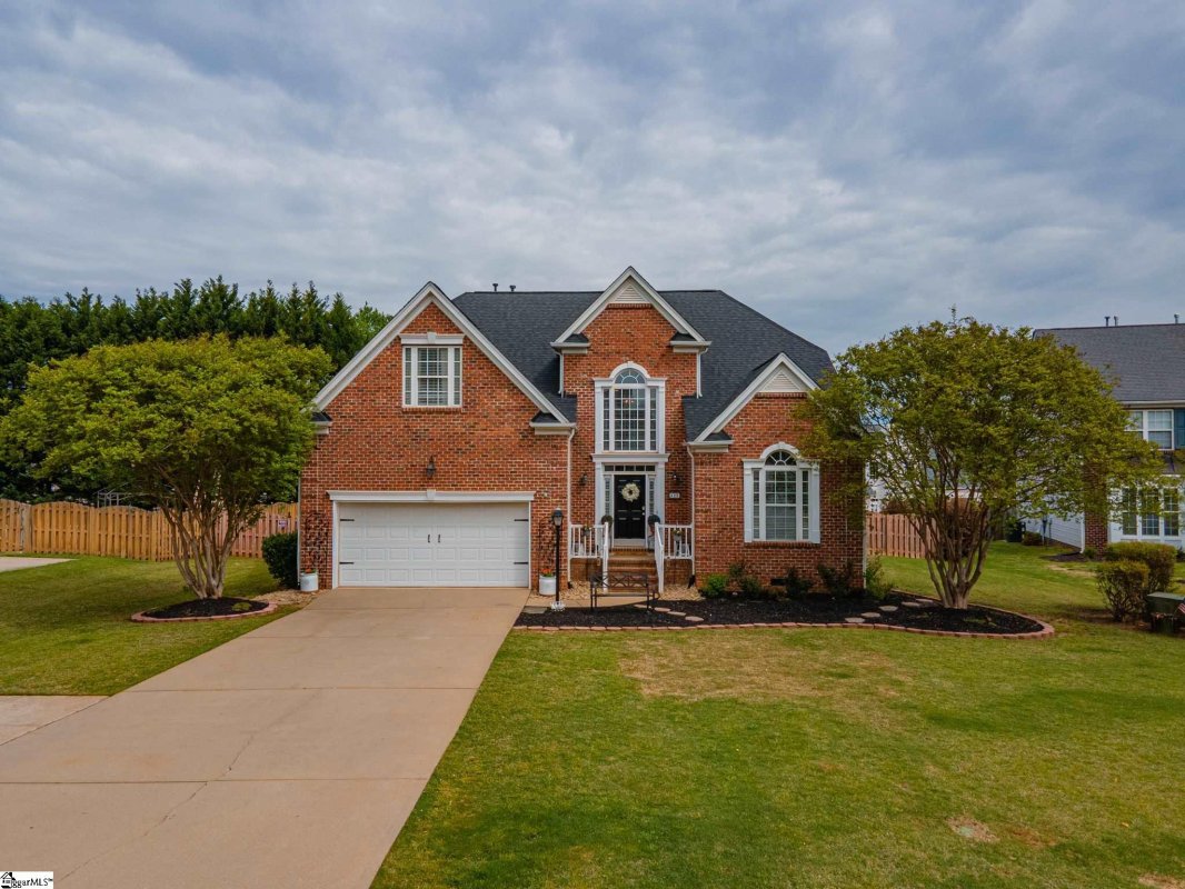 623 Heathercrest Court