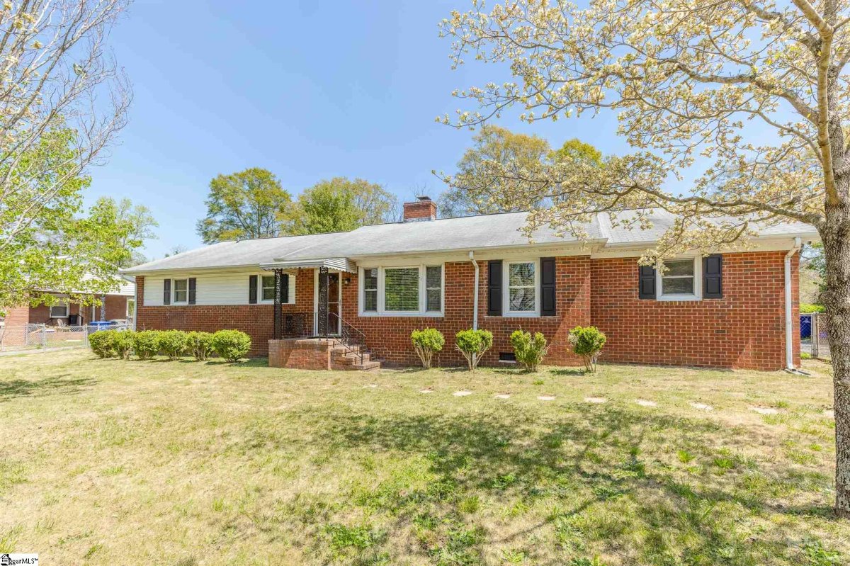 229 Mohawk Drive