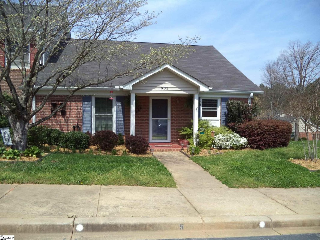 905 Wenwood Circle