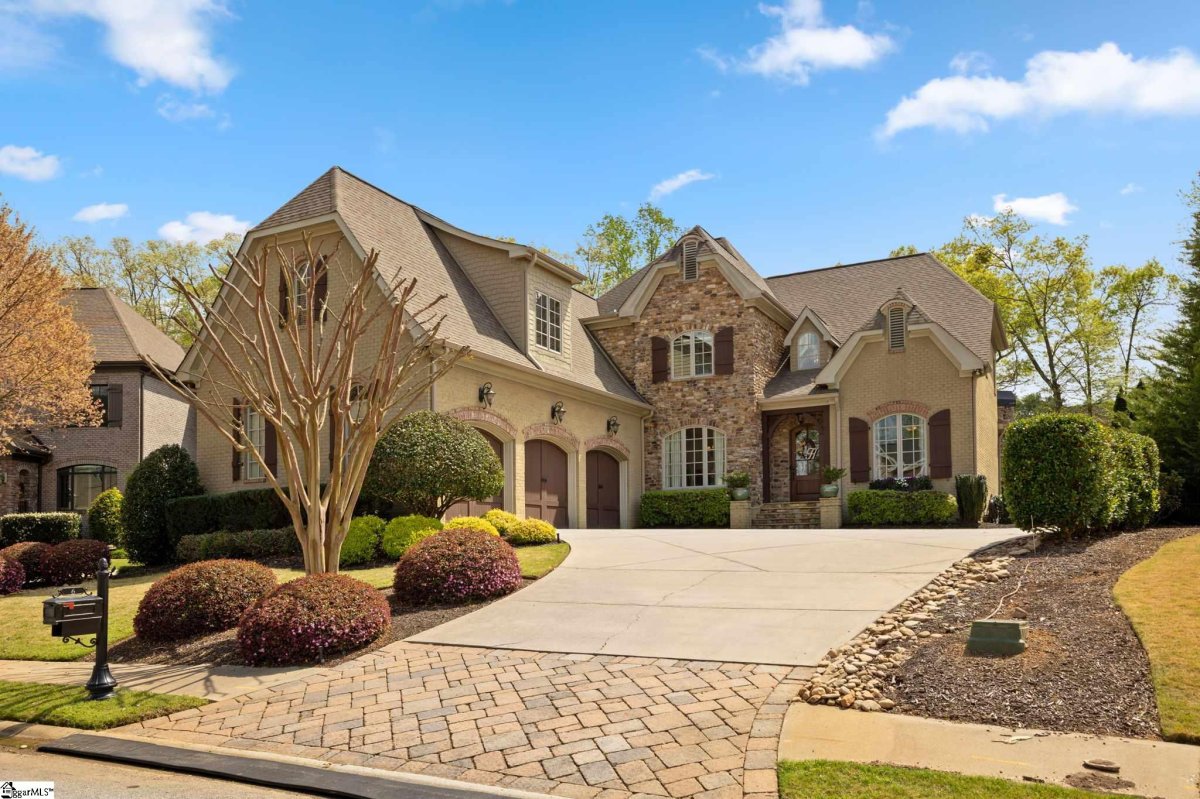 6 Travertine Court