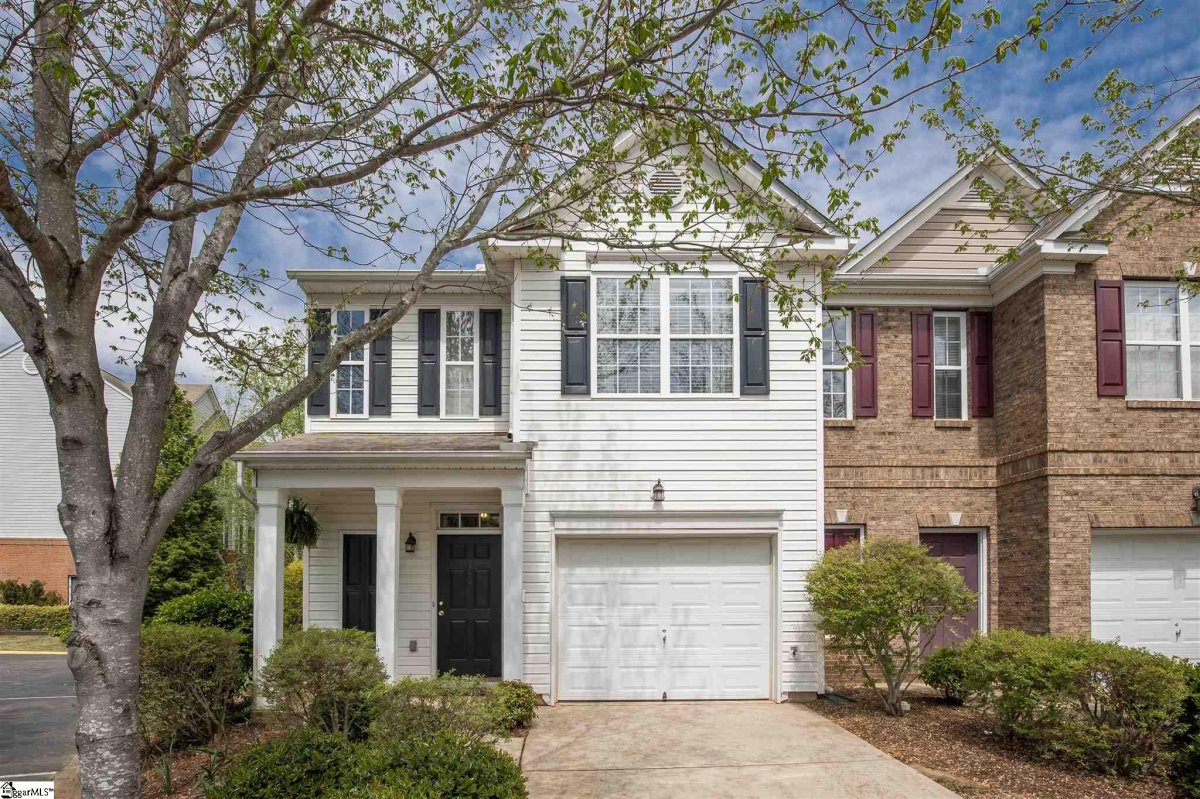 201 Chardon Place