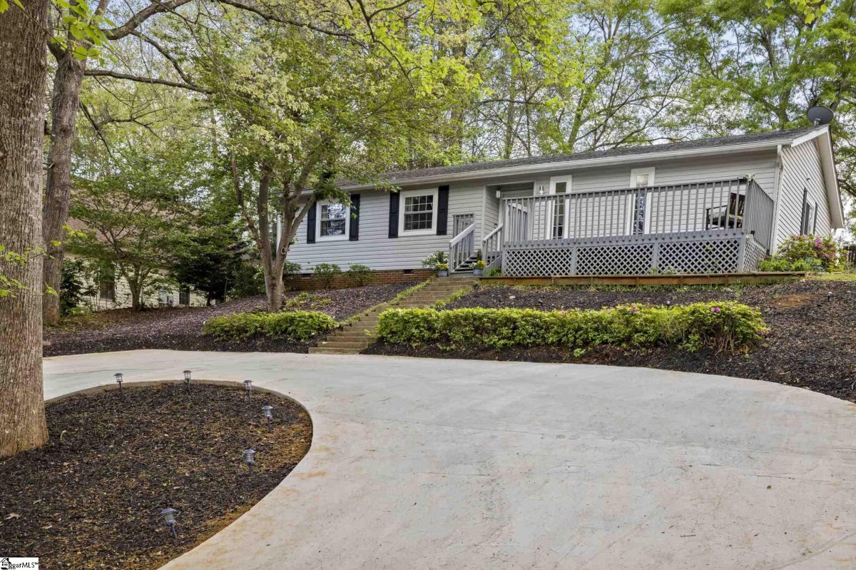 1010 Pine Oak Way