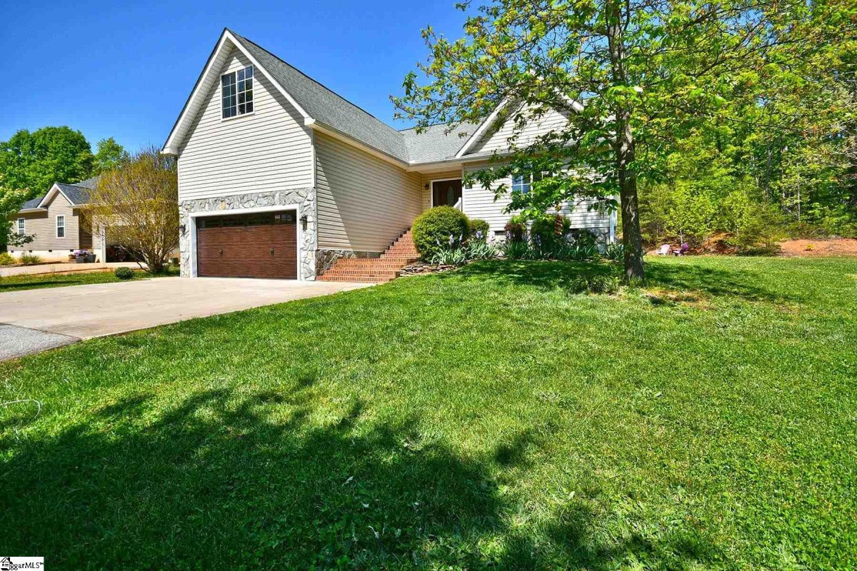 327 N Frederick Way
