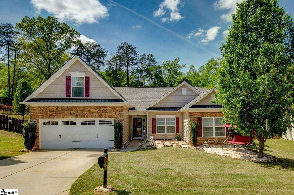 316 Blue Heron Circle