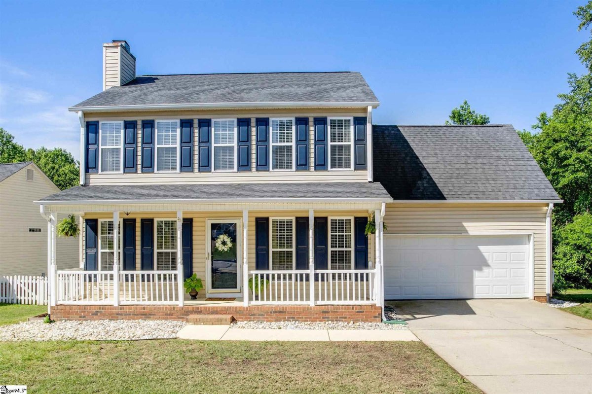 303 Riverside Chase Circle