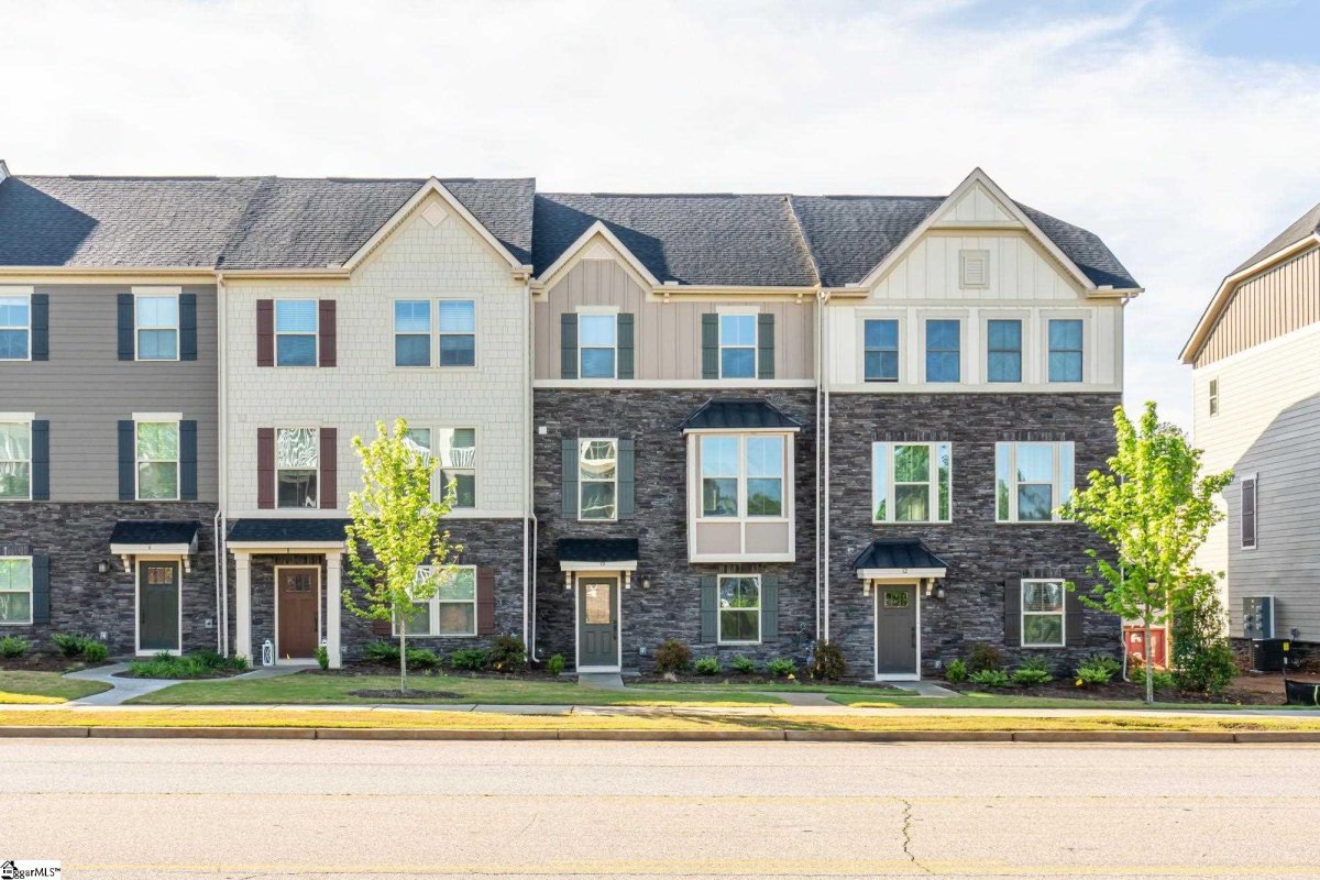 10 Eagle Field Lane