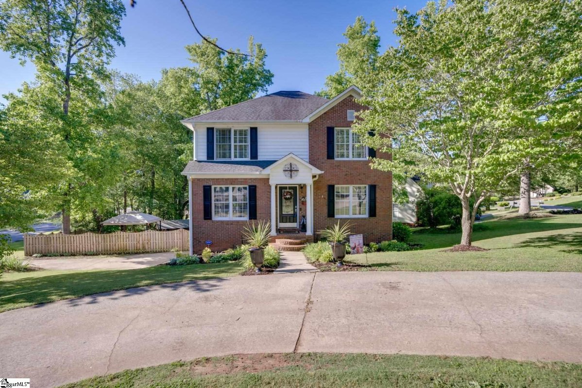 205 Old Colony Lane