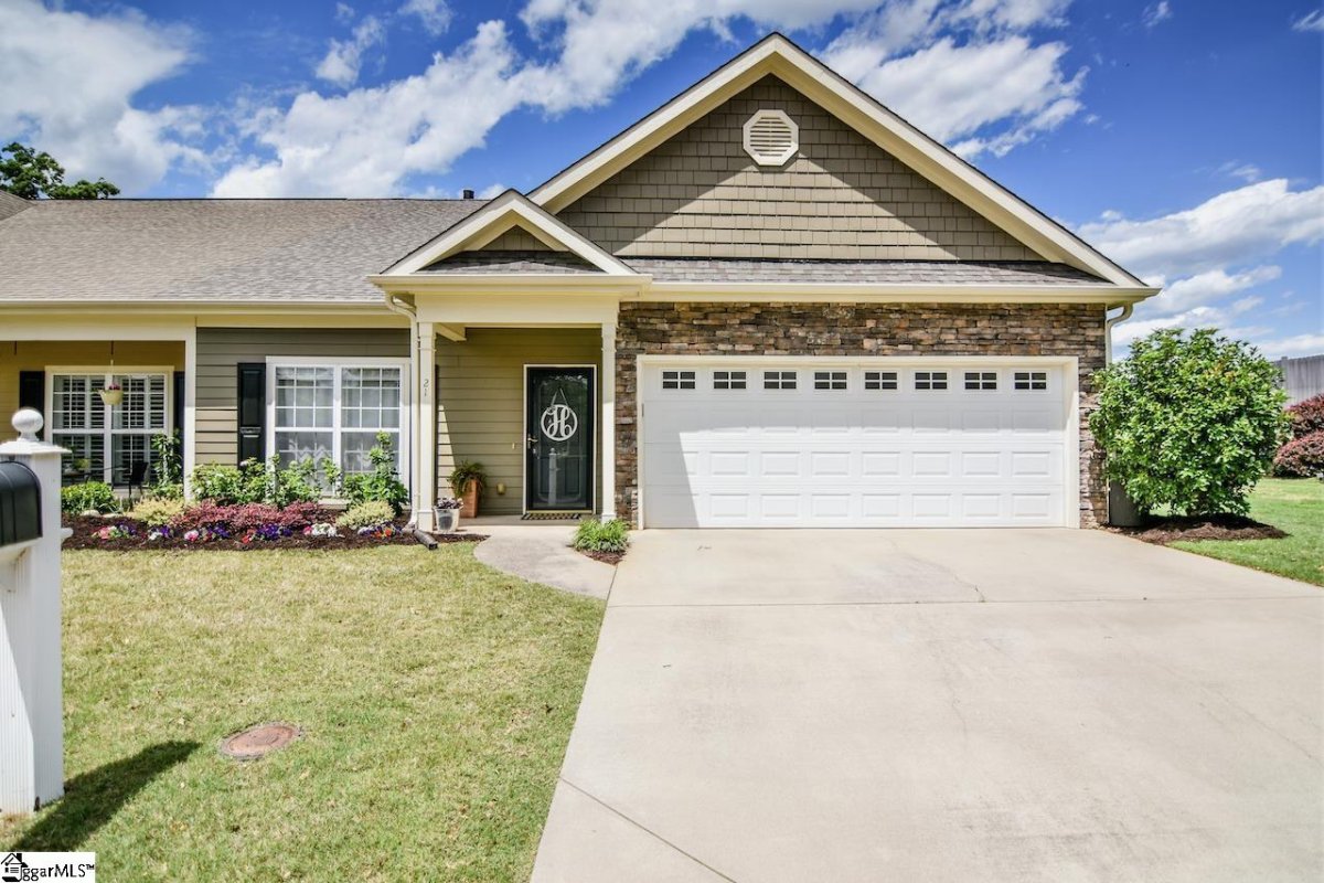 21 Davis Keats Drive