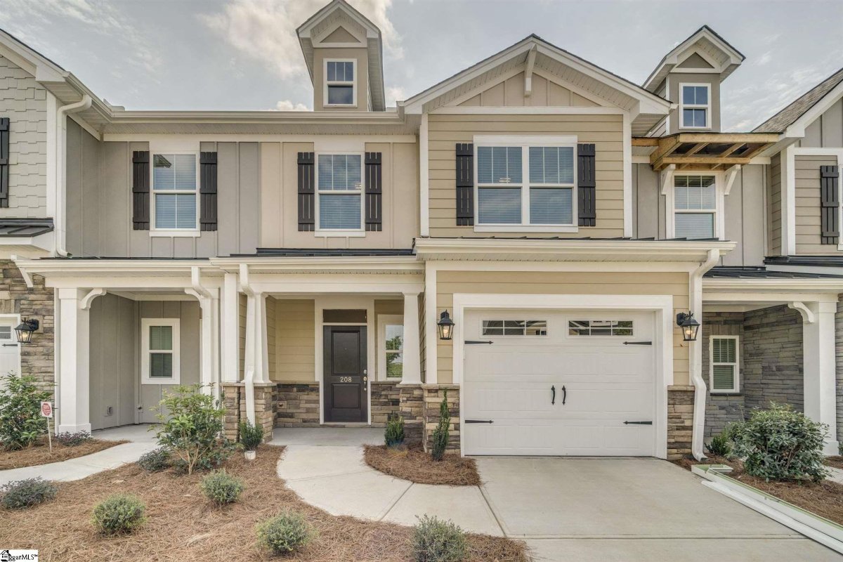 208 Nautique Court