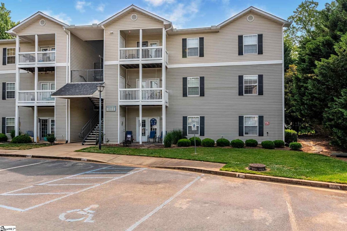 303 Mckenna Circle