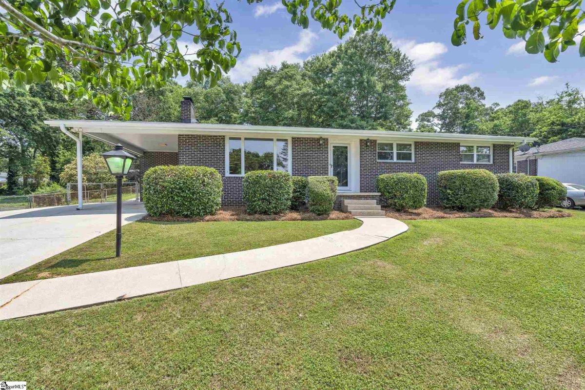 601 Cherokee Drive
