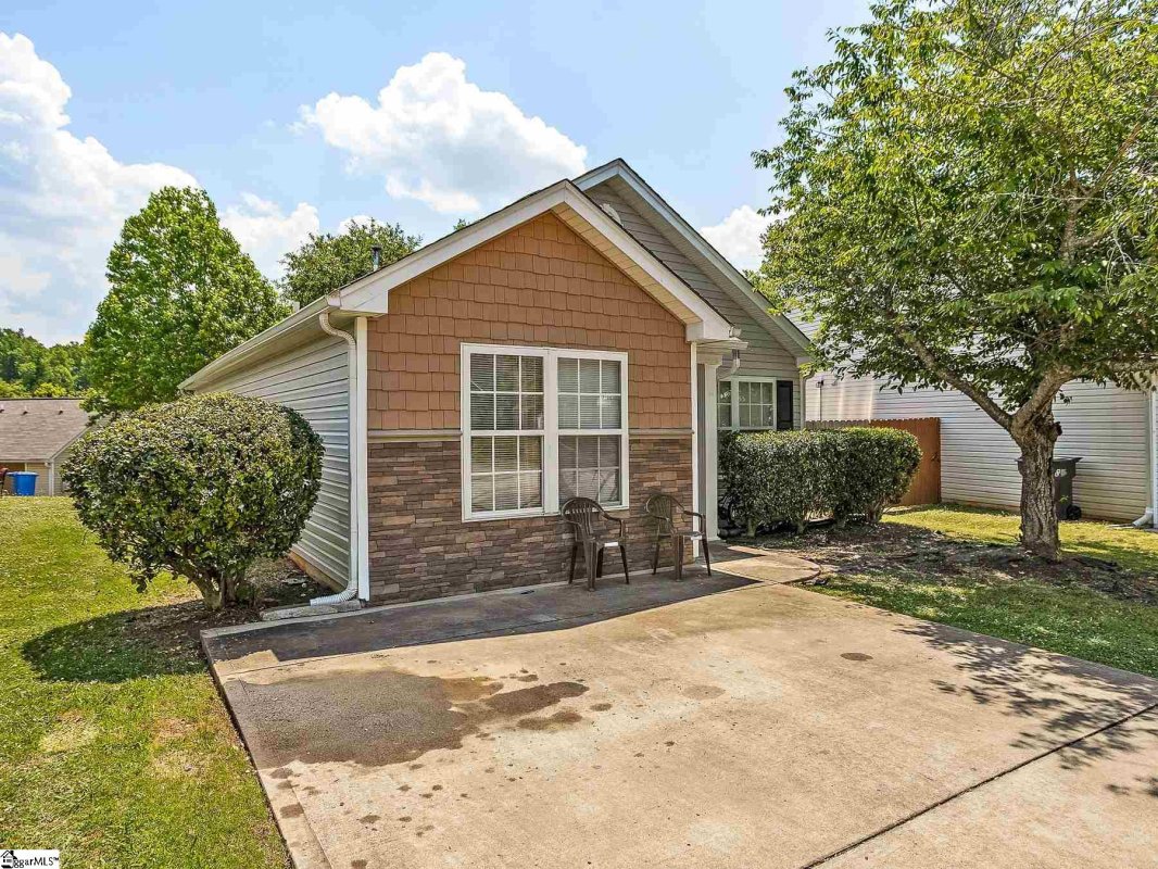208 Glenlea Lane