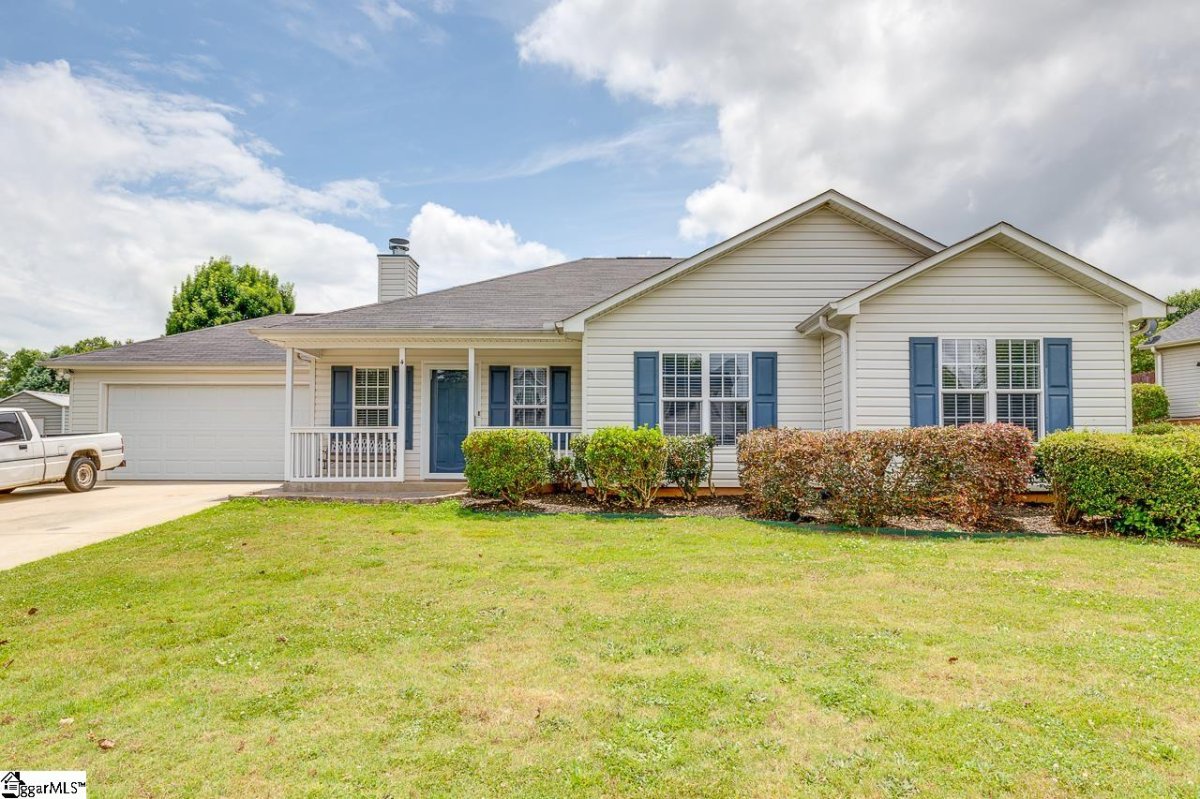 4 Crossbill Drive