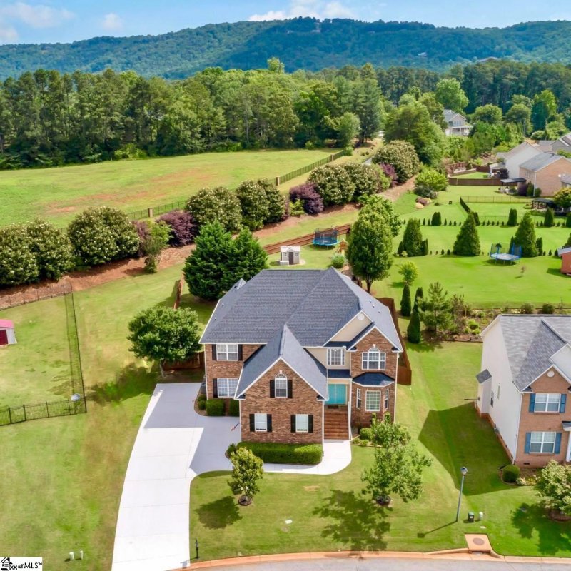 5 Tennwood Drive
