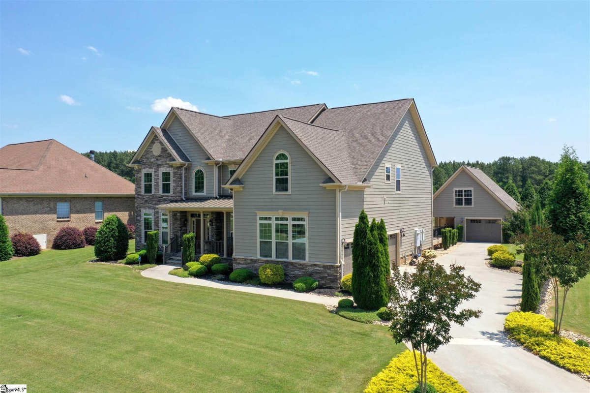 104 Fairoaks Drive