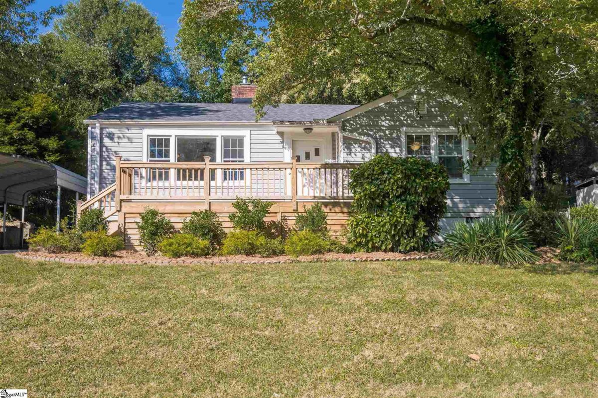 7 Kirkwood Lane