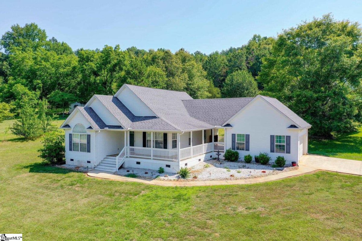 101 Crimson Leaf Lane
