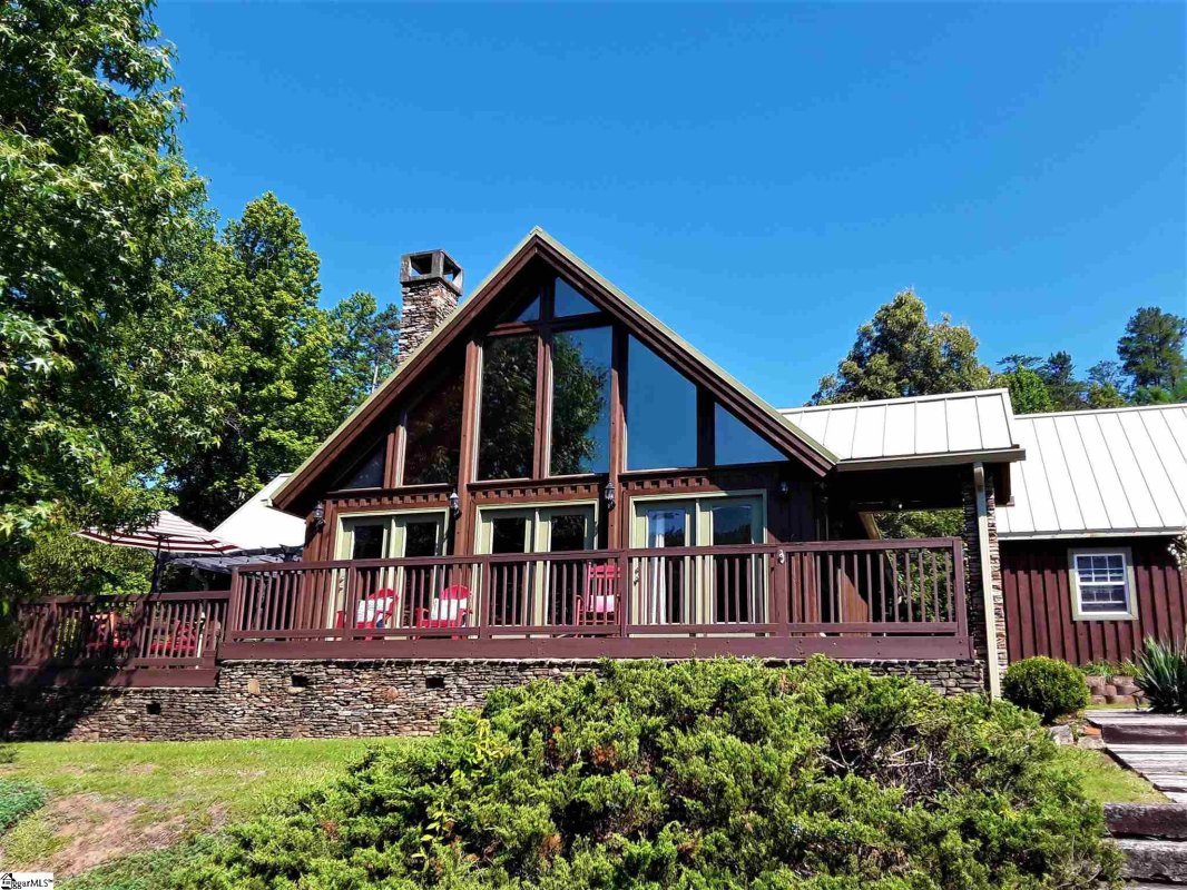 101 Woodmere Drive