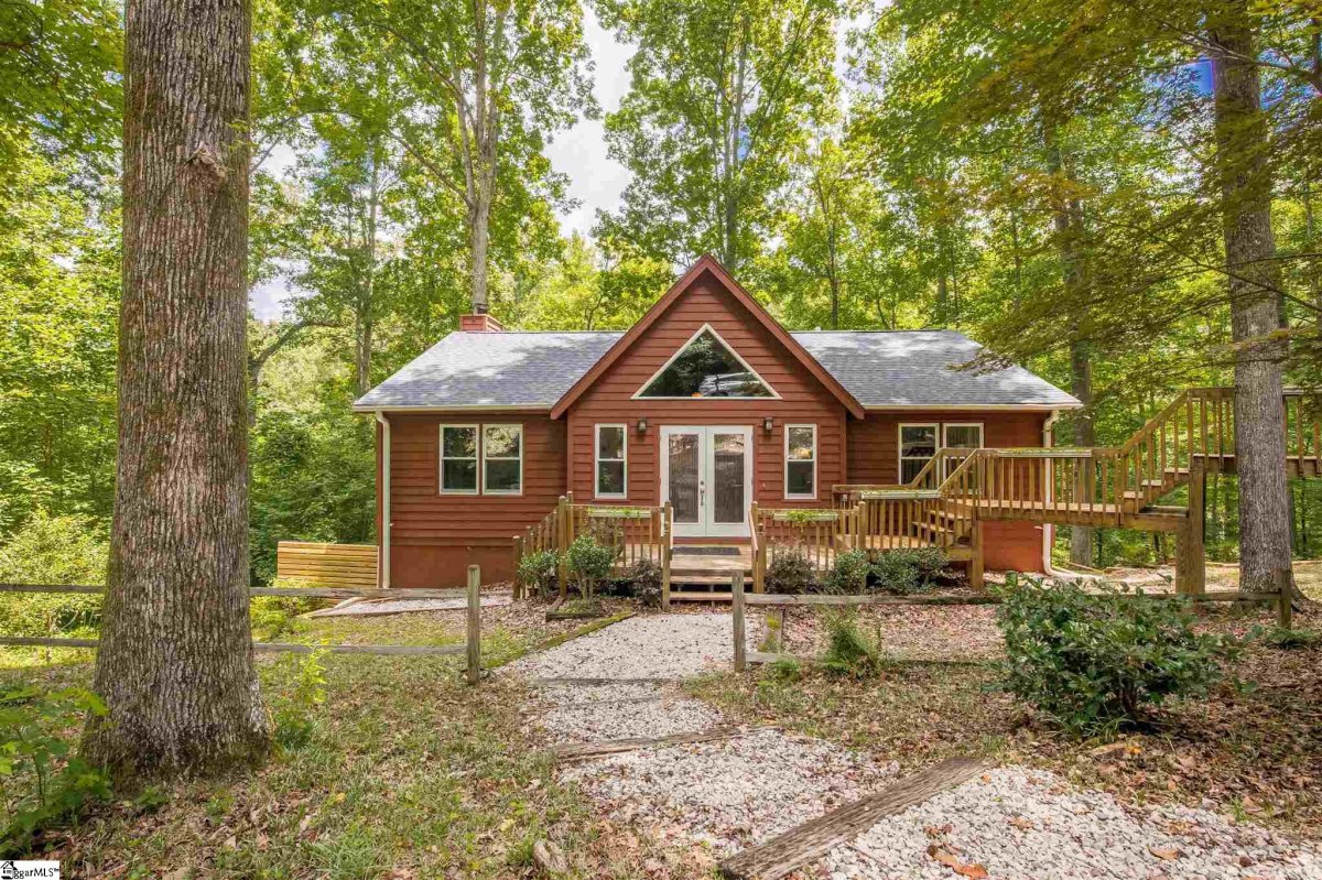 46 Forest Drive