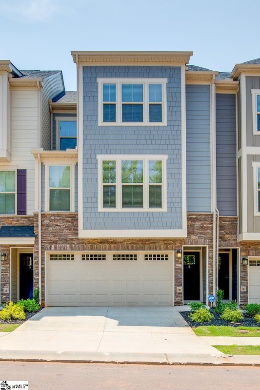 9 Questover Drive