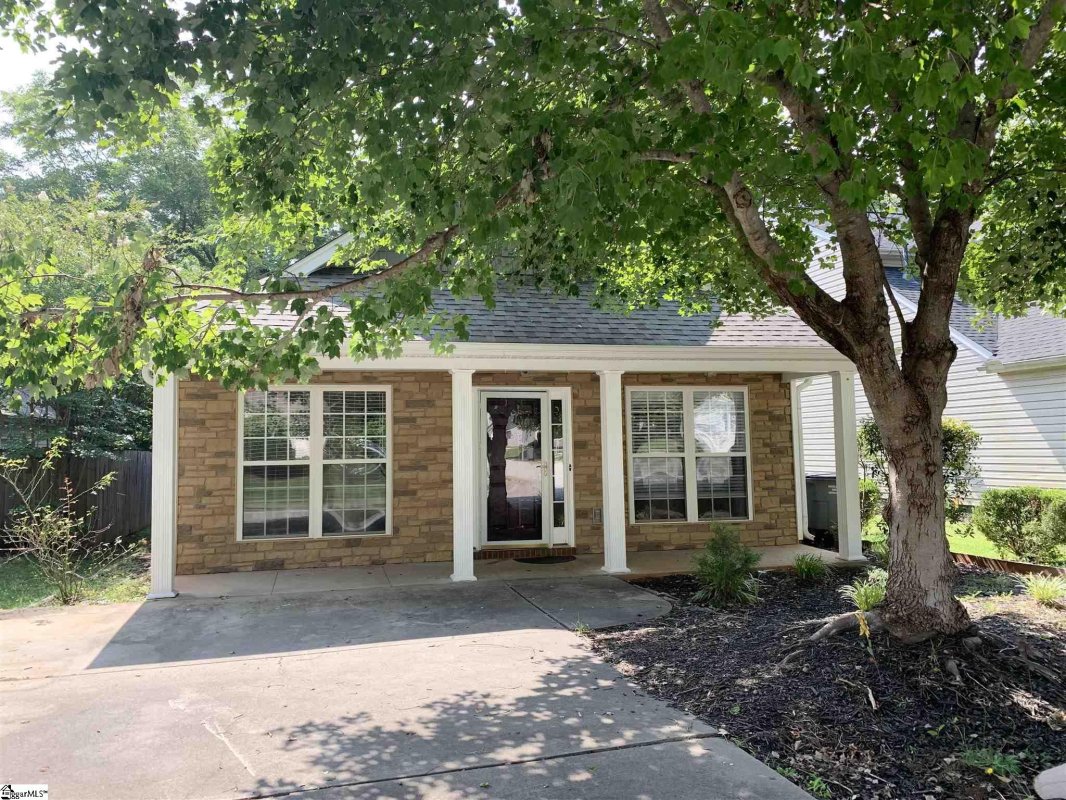 104 Glenlea Lane