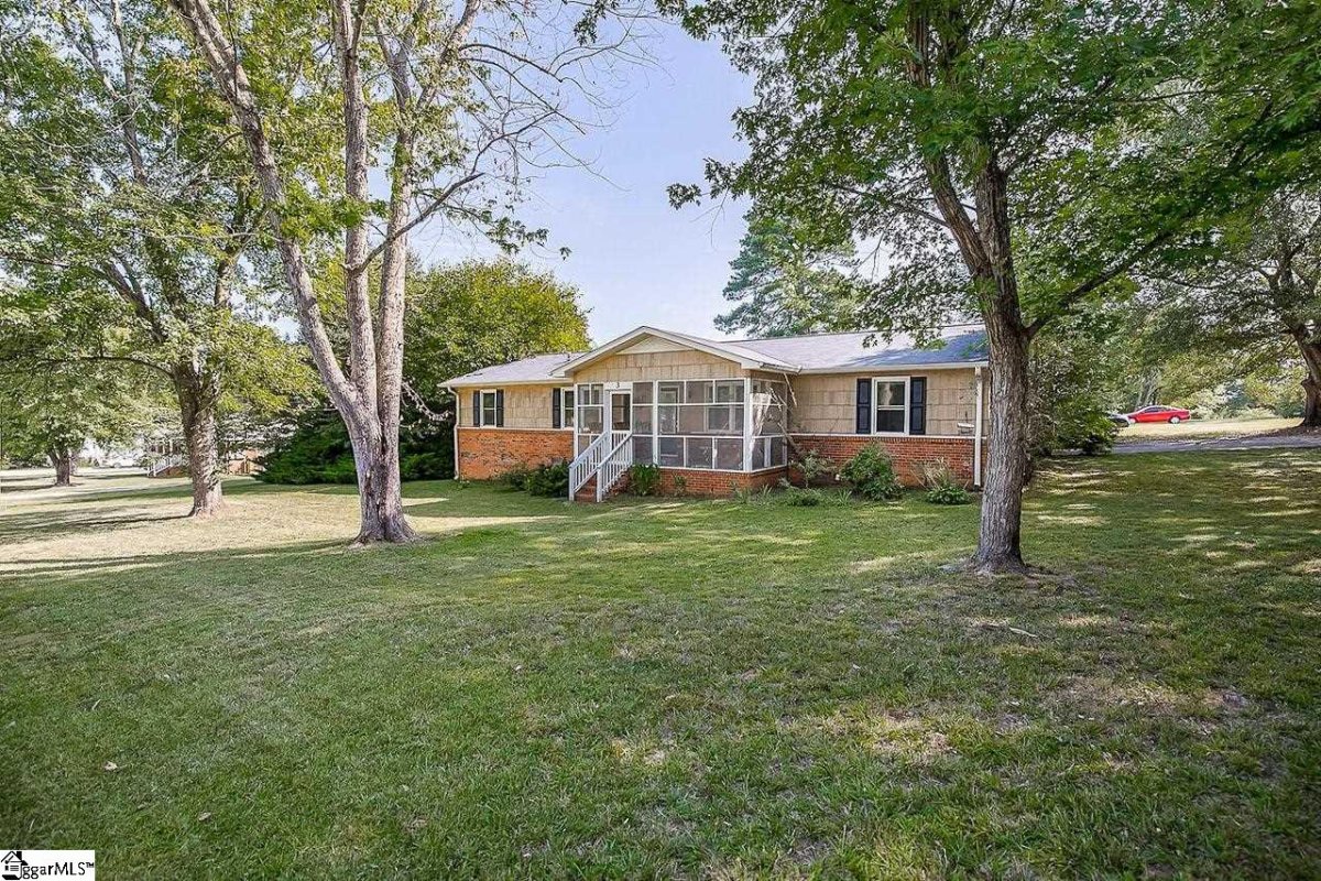 3 Rawood Drive