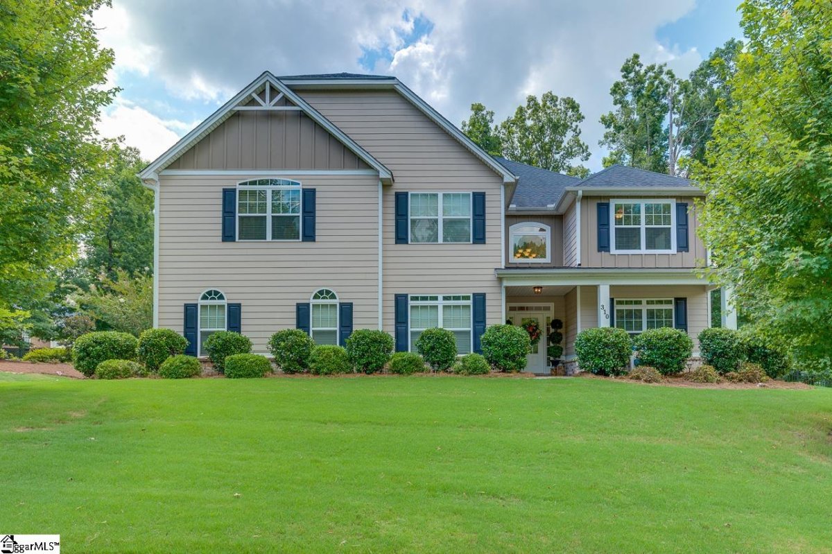 310 Avenue Of Oaks