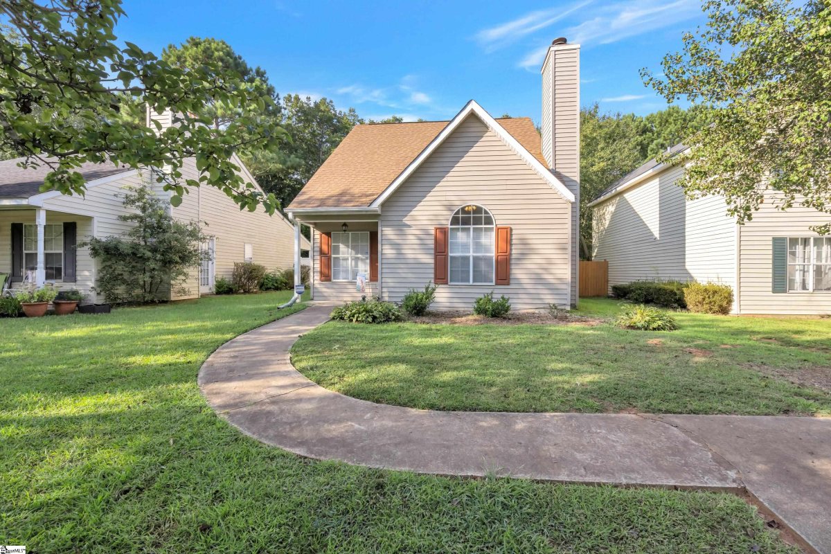 106 Creekpoint Drive