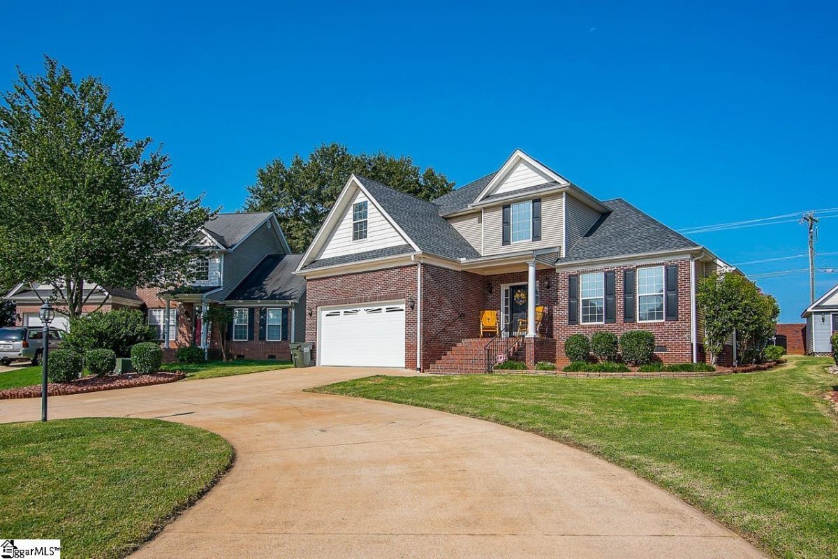 312 Bradberry Way