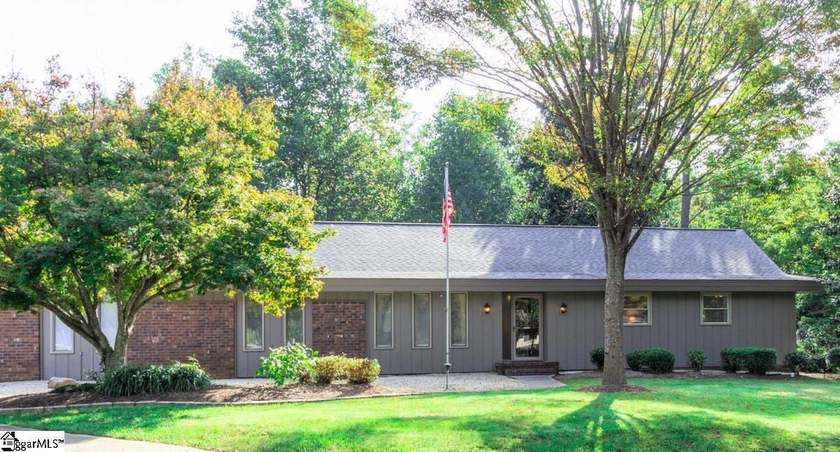 206 Asbury Circle