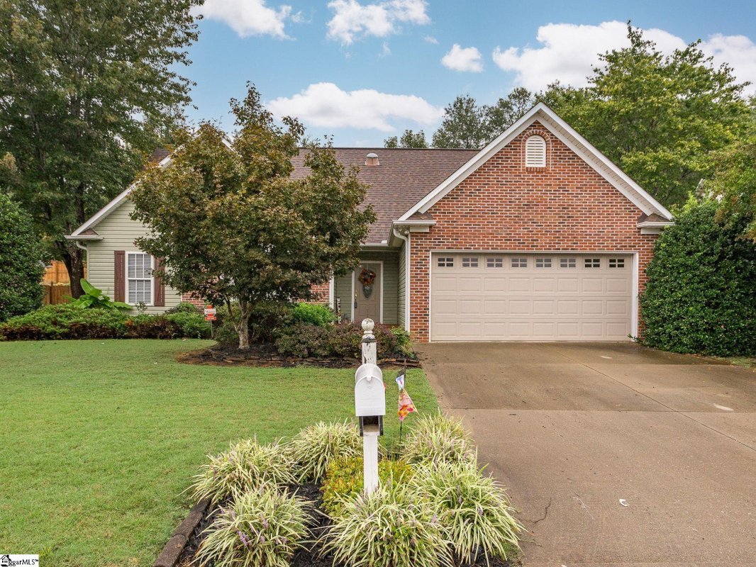 735 Elam Way