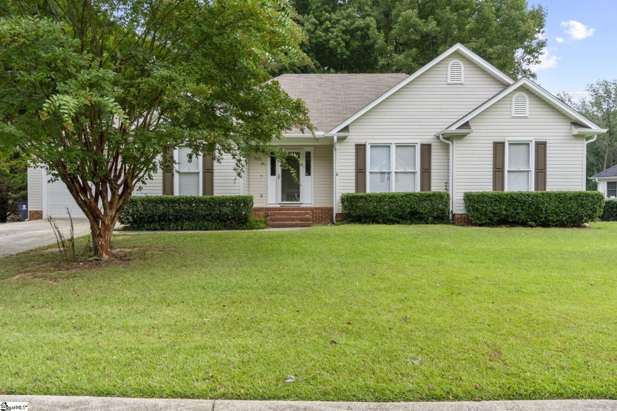 512 Two Gait Lane