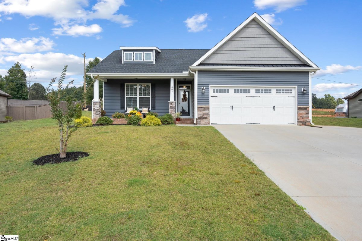 502 Bridlecrest Lane