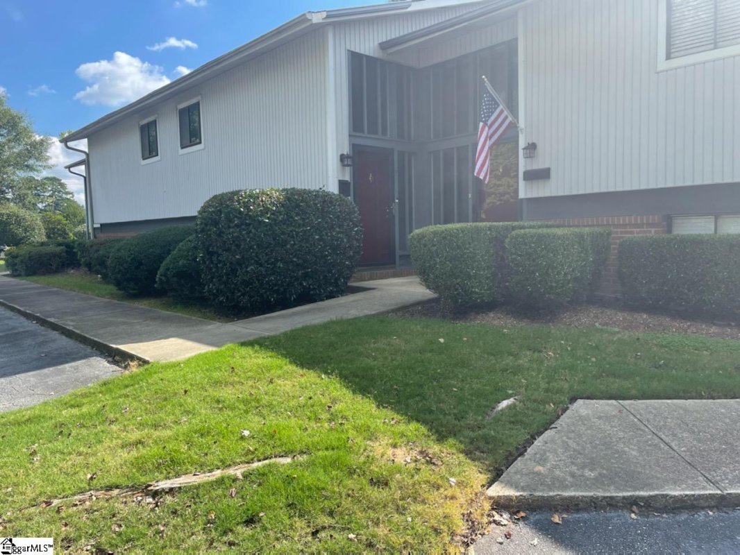 7 Briarcreek Place