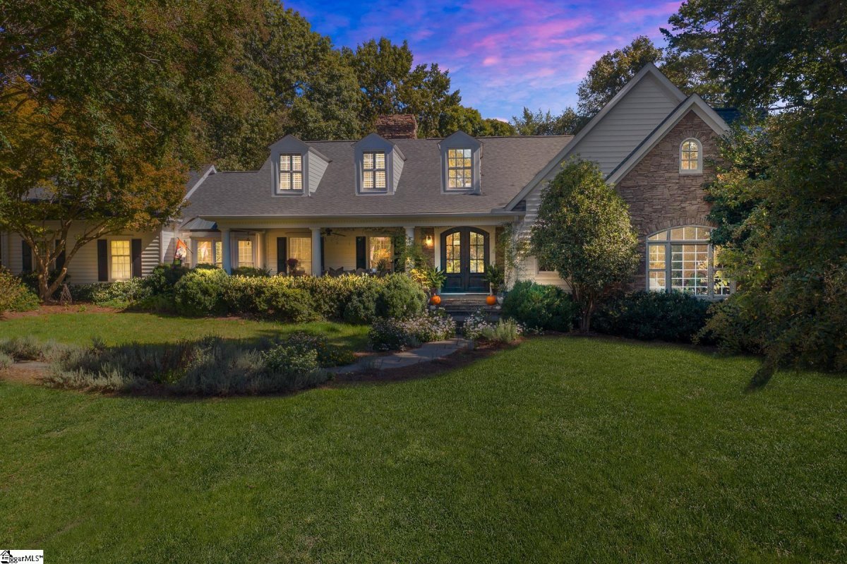 202 Lowood Lane