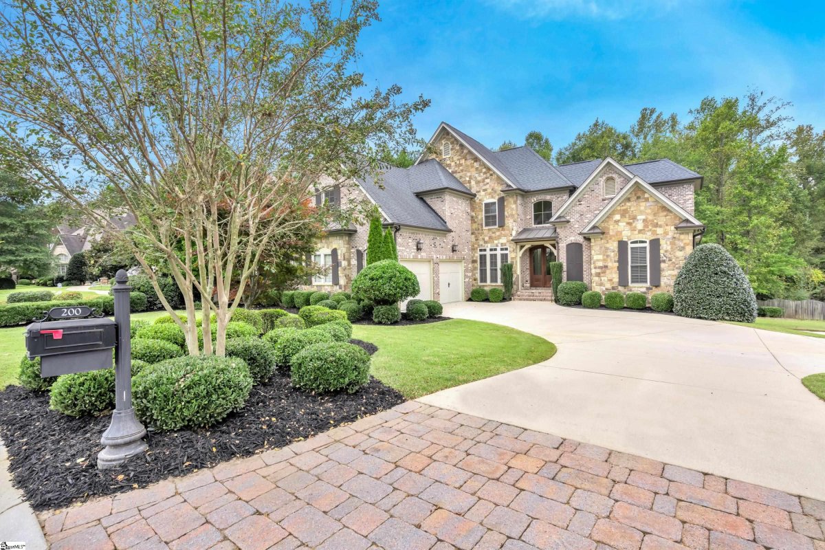 200 Chamblee Boulevard