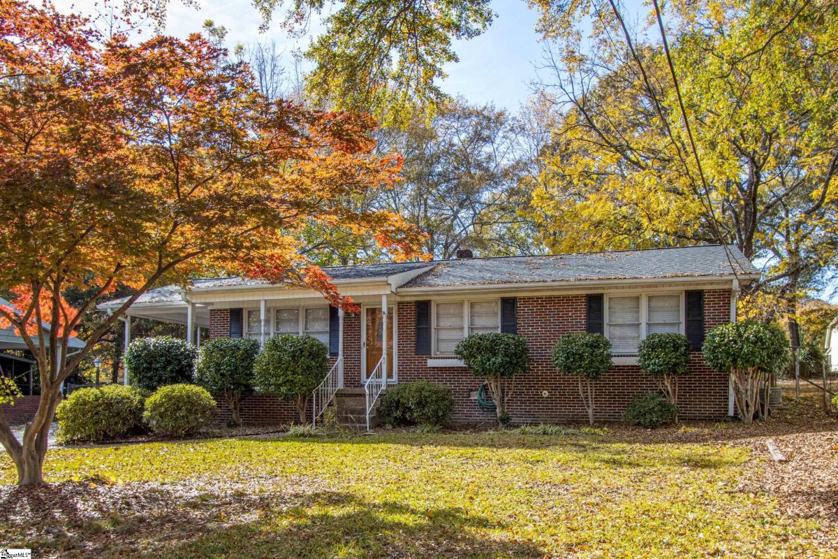 6 Tiffany Drive