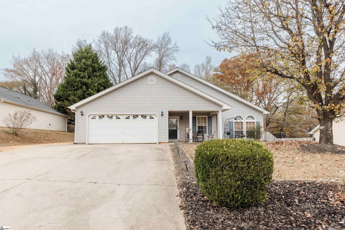 425 Lily Pond Lane