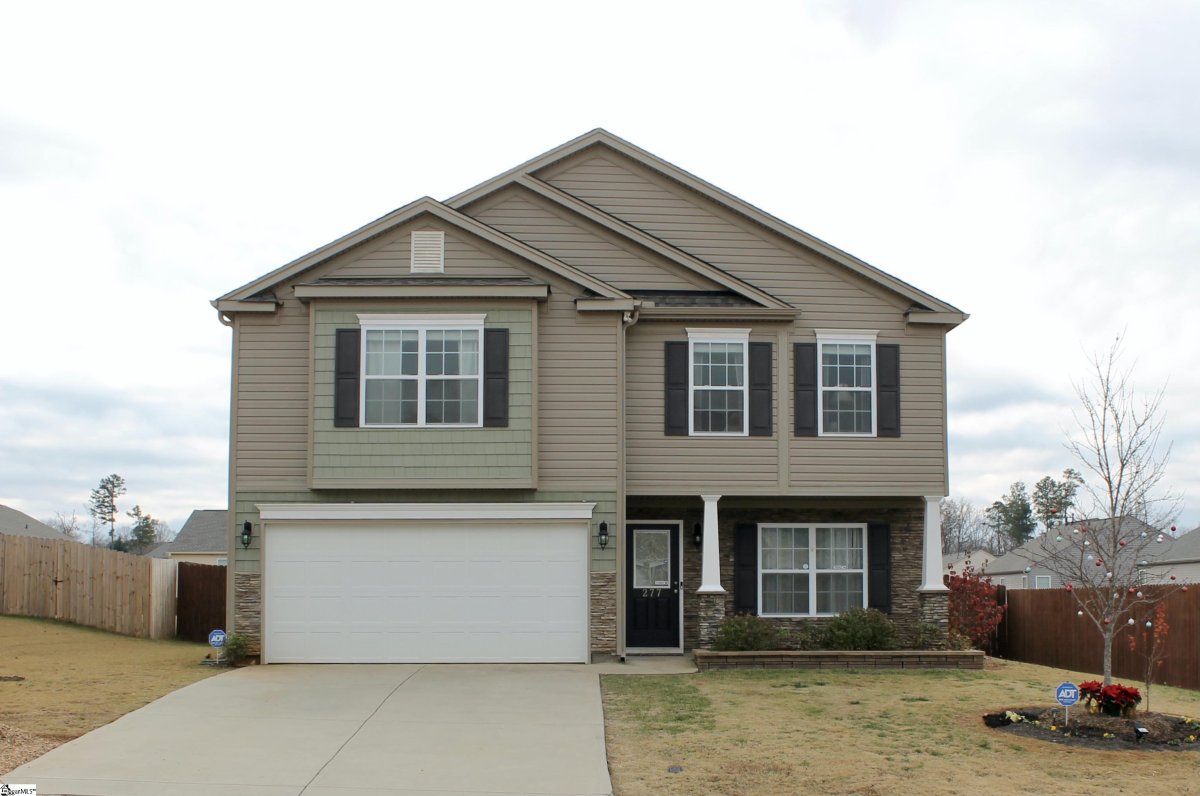 277 Golden Bear Walk