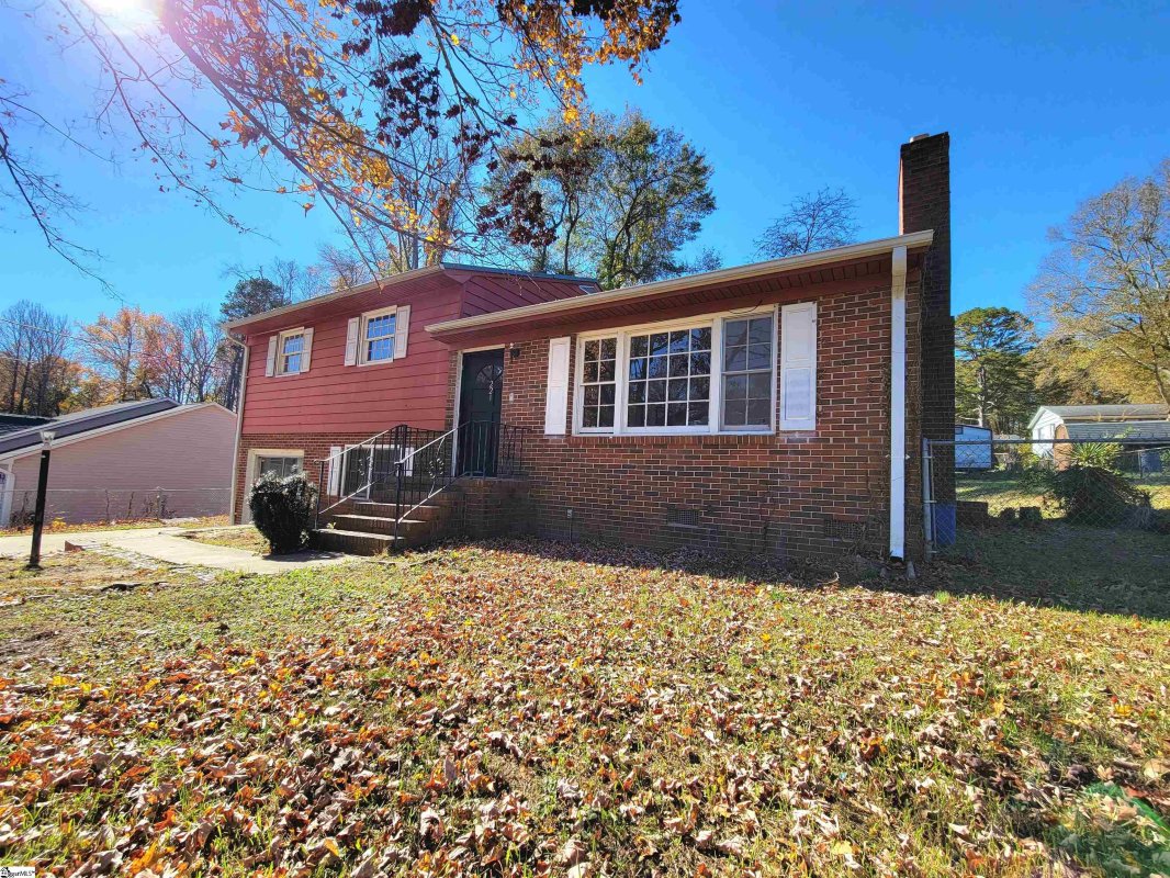 221 Stratford Road