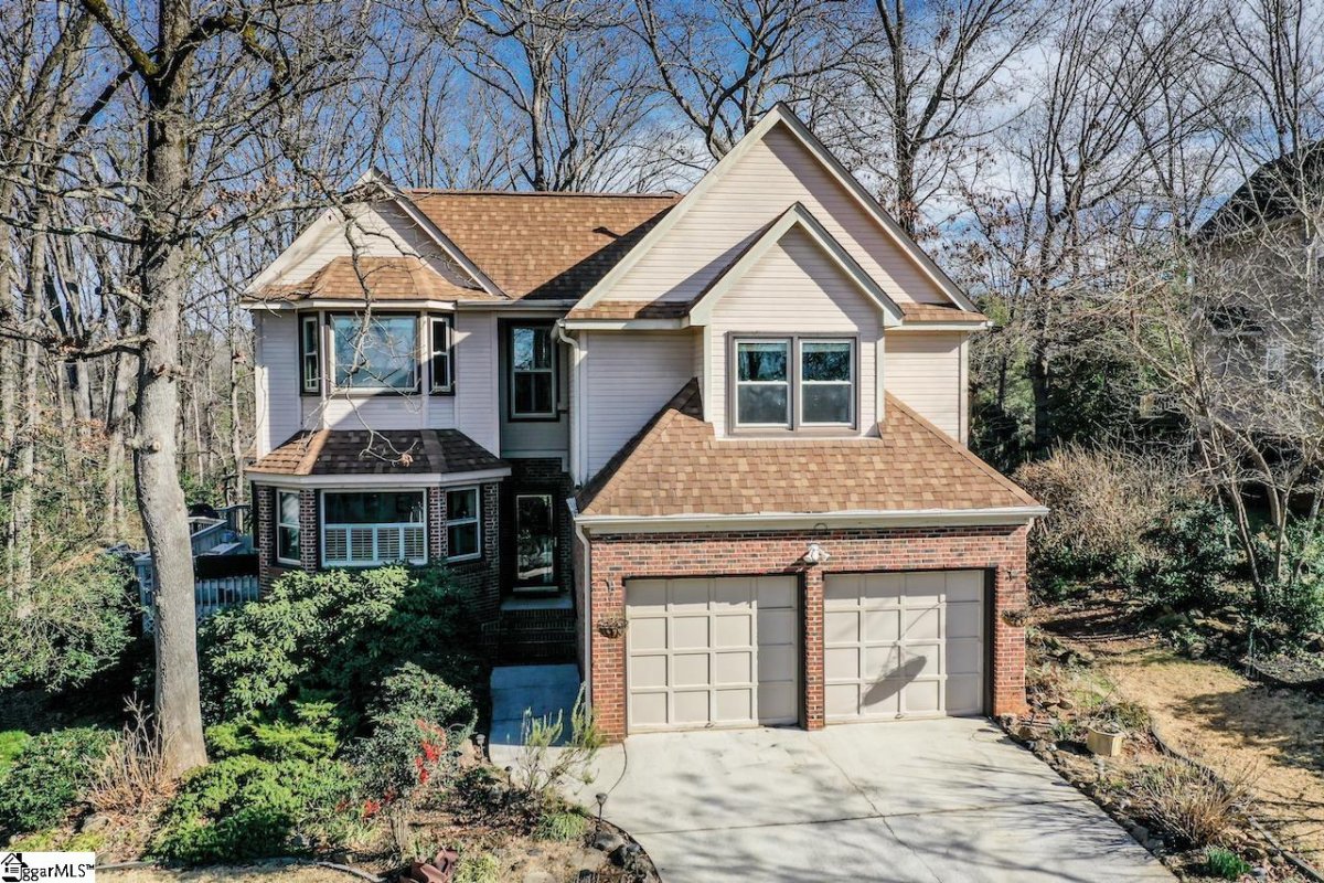 107 Beechridge Way
