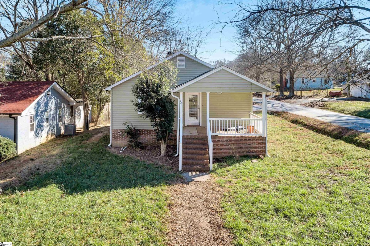 123 Bleckley Avenue