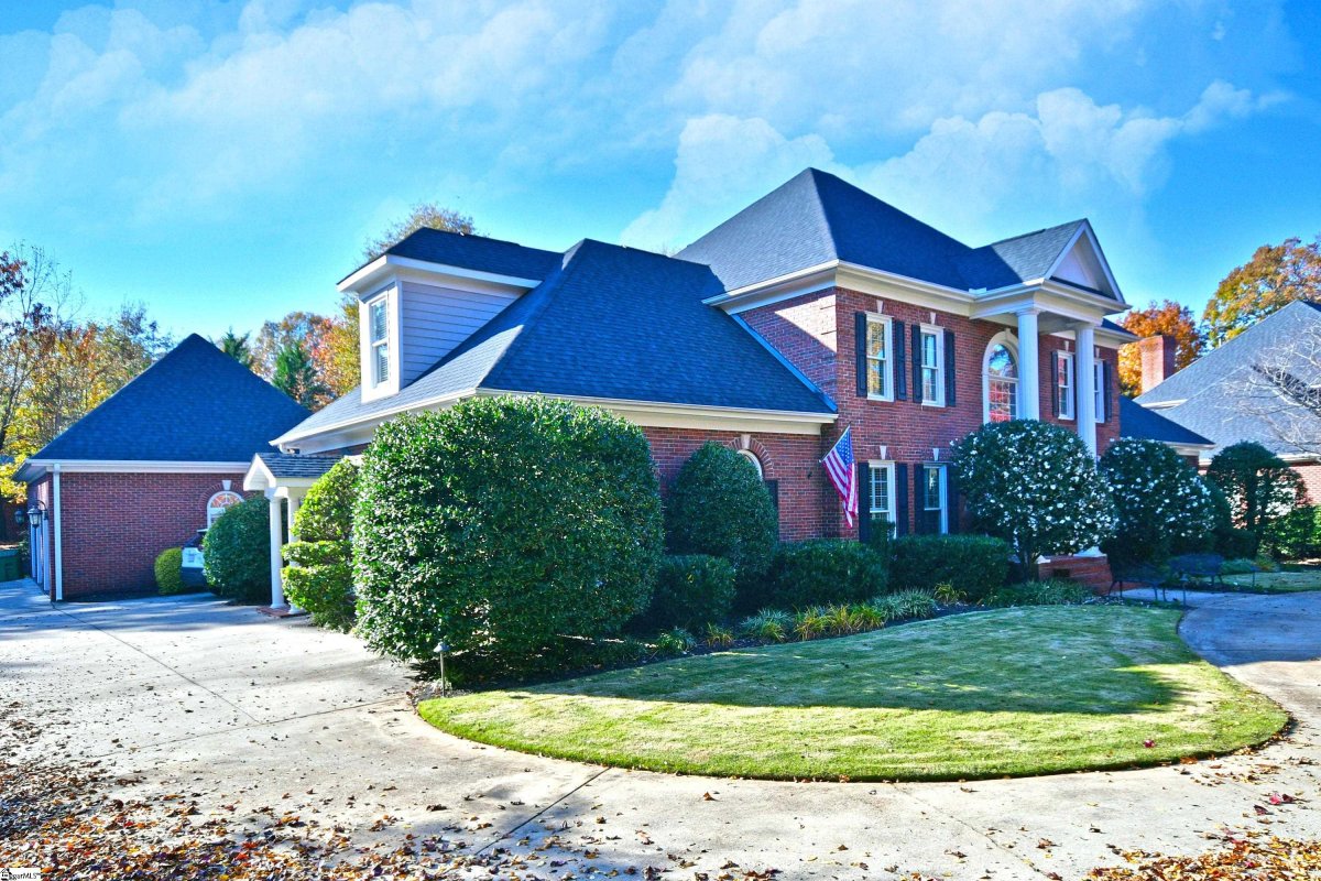 203 Waterford Lane