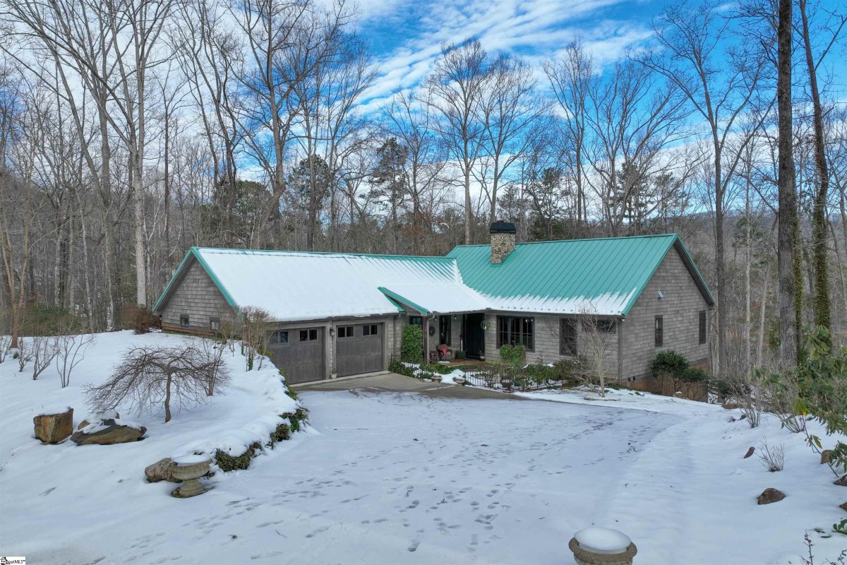 52 Forest Drive