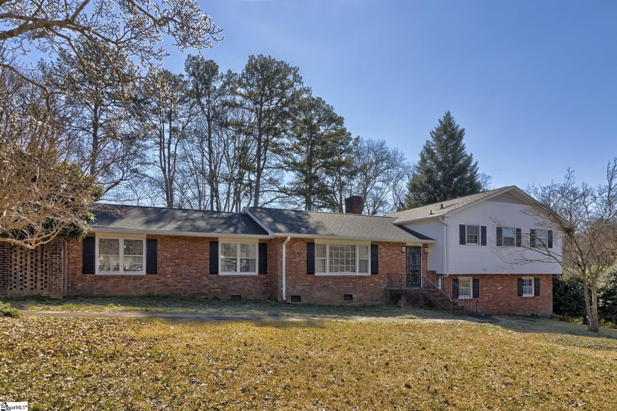 125 Pawnee Drive